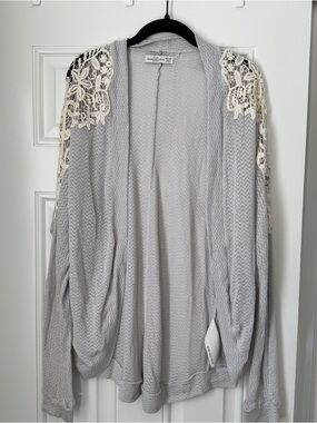 Abercrombie & Fitch Light Gray Open Cardigan with Cream Lace Shoulders